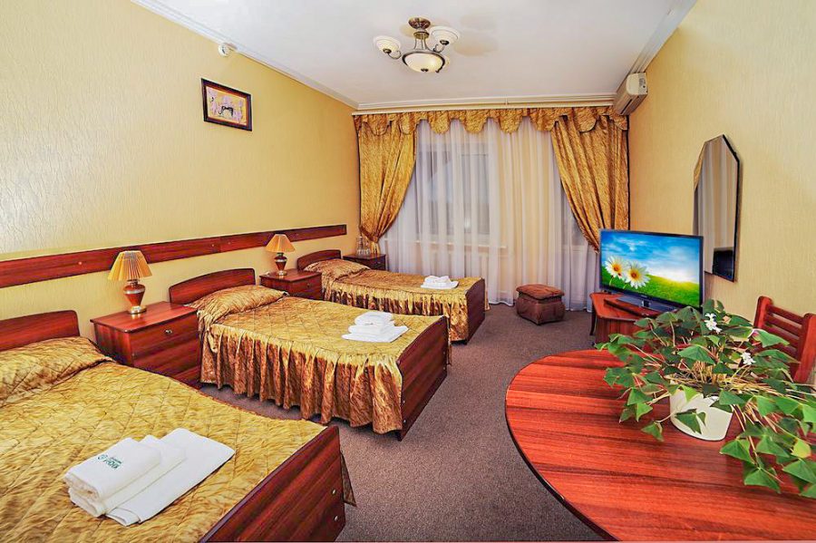 Трехместный номер в санатории Лесной в городе Железноводске - фотография