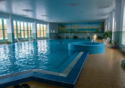 Бассейн в санатории Лесной в городе Железноводске - фотография