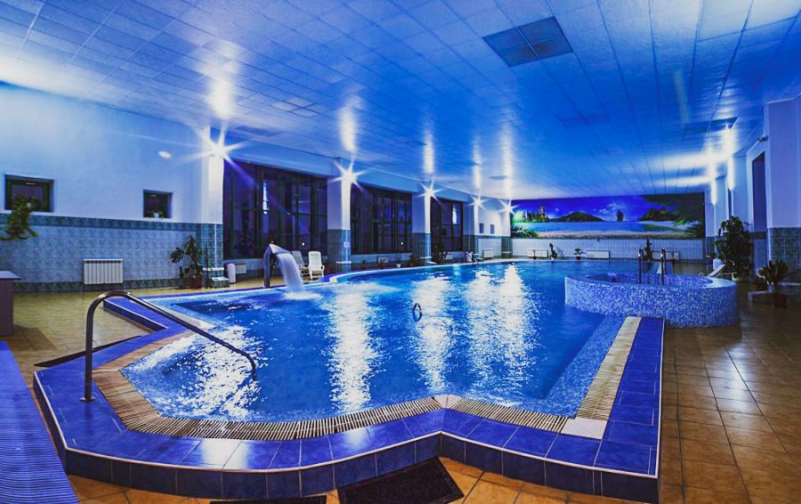 Бассейн в санатории Лесной в городе Железноводске - фотография