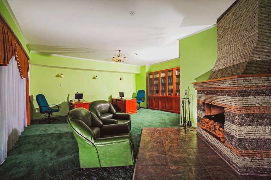 Библиотека в санатории Лесной в городе Железноводске - фотография