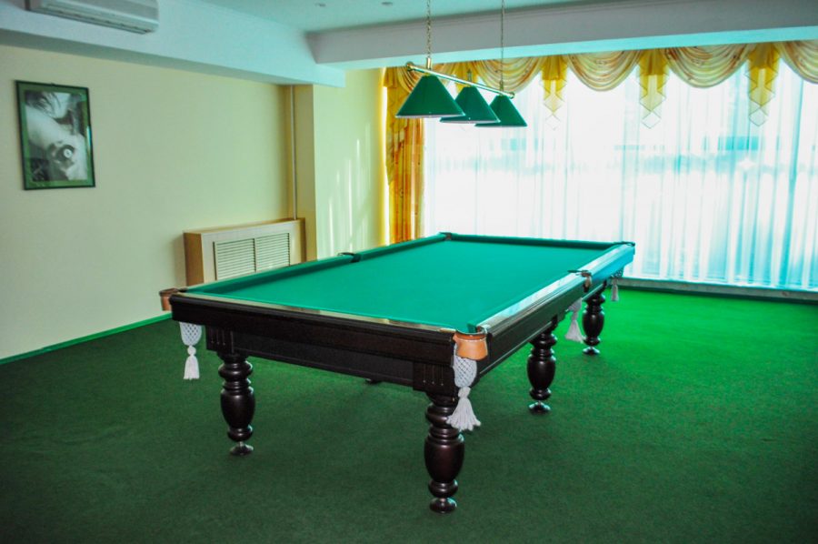 Бильярд в санатории Лесной в городе Железноводске - фотография