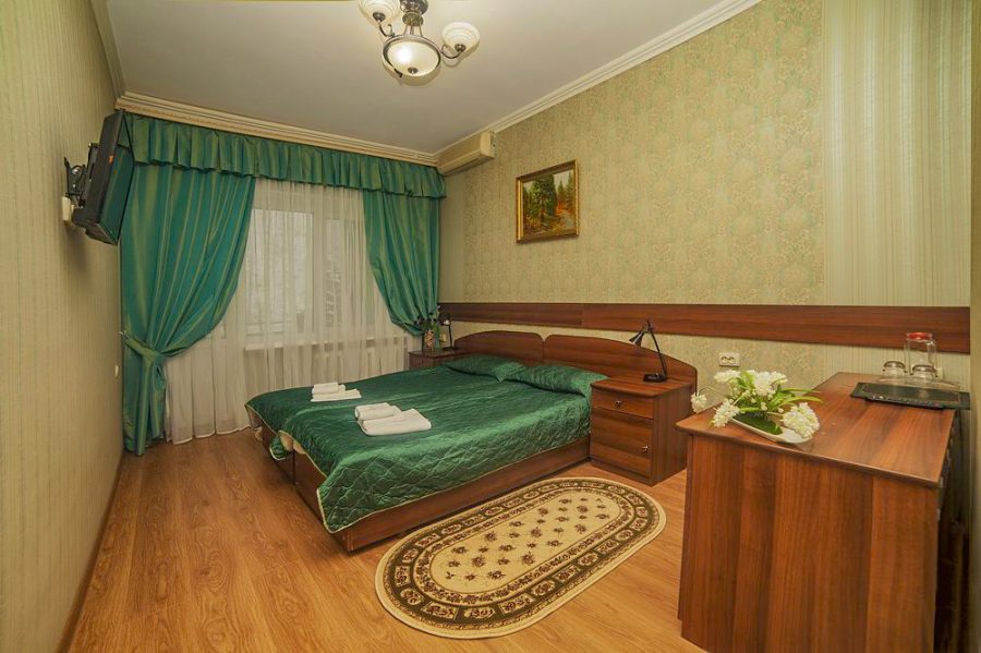 Двухместный номер в санатории Лесной в городе Железноводске - фотография