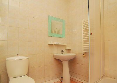 Двухместный номер в санатории Лесной в городе Железноводске - фотография