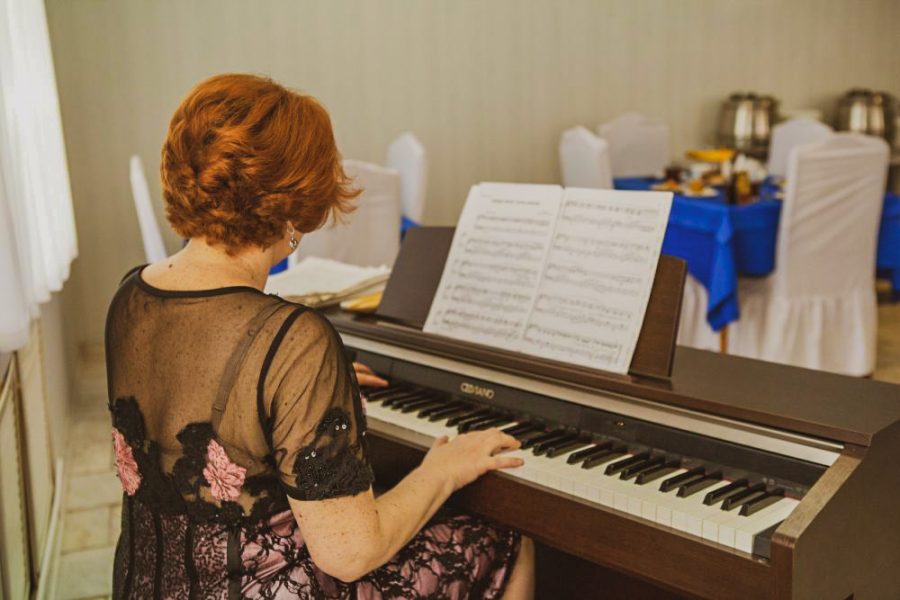 Питание в Общем обеденном зале в санатории Лесной в городе Железноводске - фотография