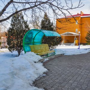 Территория в санатории Лесной в городе Железноводске - фотография