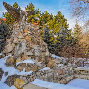 Территория в санатории Лесной в городе Железноводске - фотография