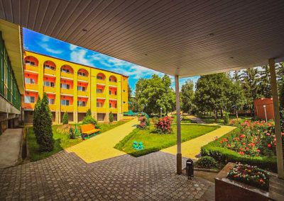 Санаторий Лесной в городе Железноводске - фотография