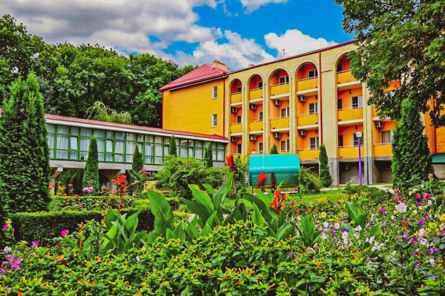 Санаторий Лесной в городе Железноводске - фотография