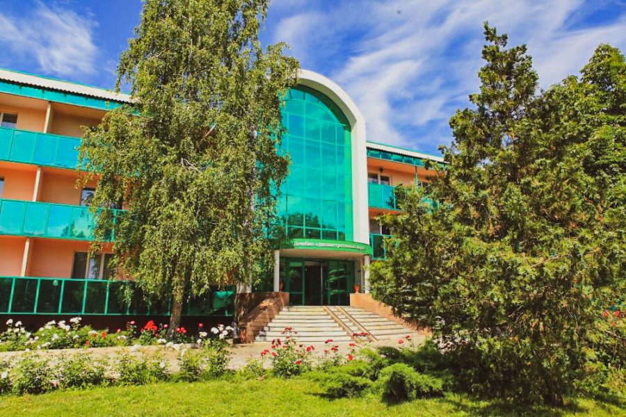 Санаторий Лесной в городе Железноводске - фотография