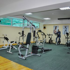 Тренажерный зал в санатории Лесной в городе Железноводске - фотография