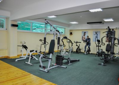 Тренажерный зал в санатории Лесной в городе Железноводске - фотография