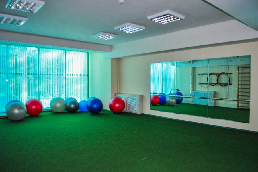 Зал ЛФК в санатории Лесной в городе Железноводске - фотография