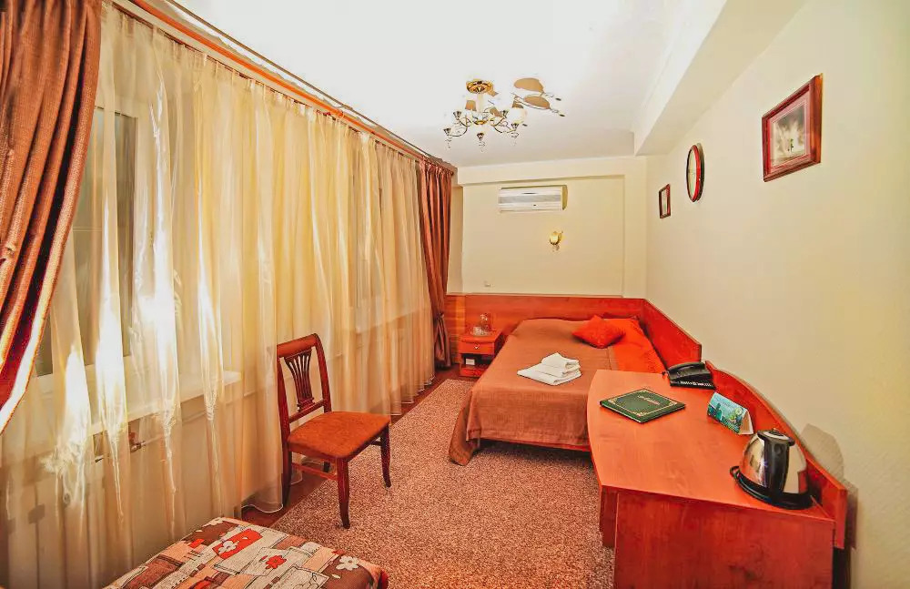 Одноместный номер без балкона в санатории Лесной в городе Железноводске - фотография