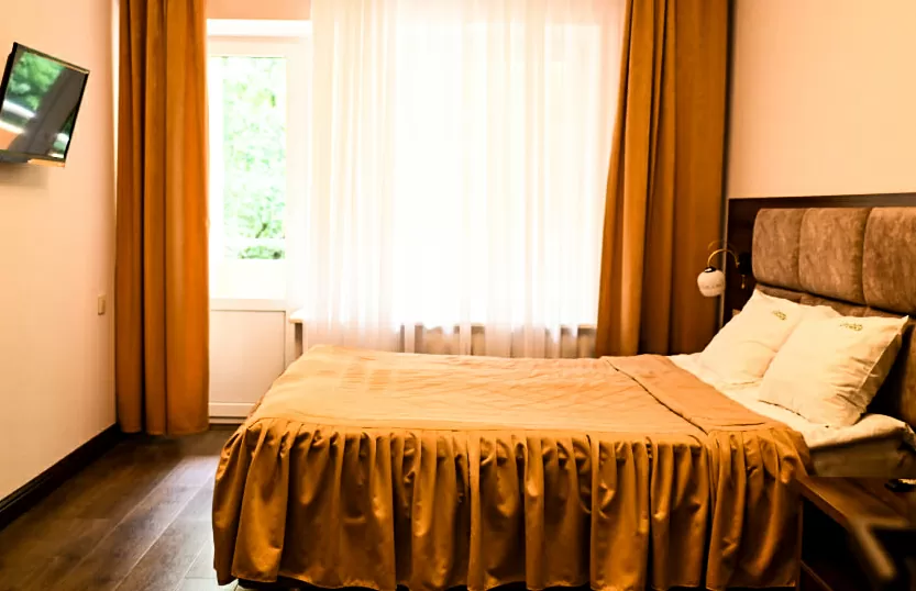 2 местный 2 комнатный Люкс улучшенный в санатории «Лесной» в г. Железноводске - фотография